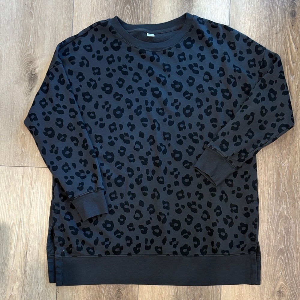 Old Navy Black Leopard Print Crewneck Sweatshirt